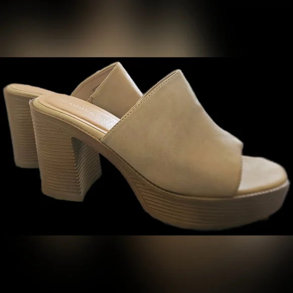 Madden Girl Beige Platform Mules - Picture 2 of 5